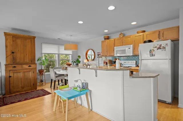 $329,000 | 3350 Club Villas Drive, Unit 1206, Southport, NC 28461