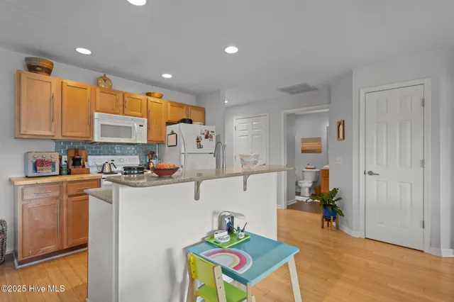 $329,000 | 3350 Club Villas Drive, Unit 1206, Southport, NC 28461