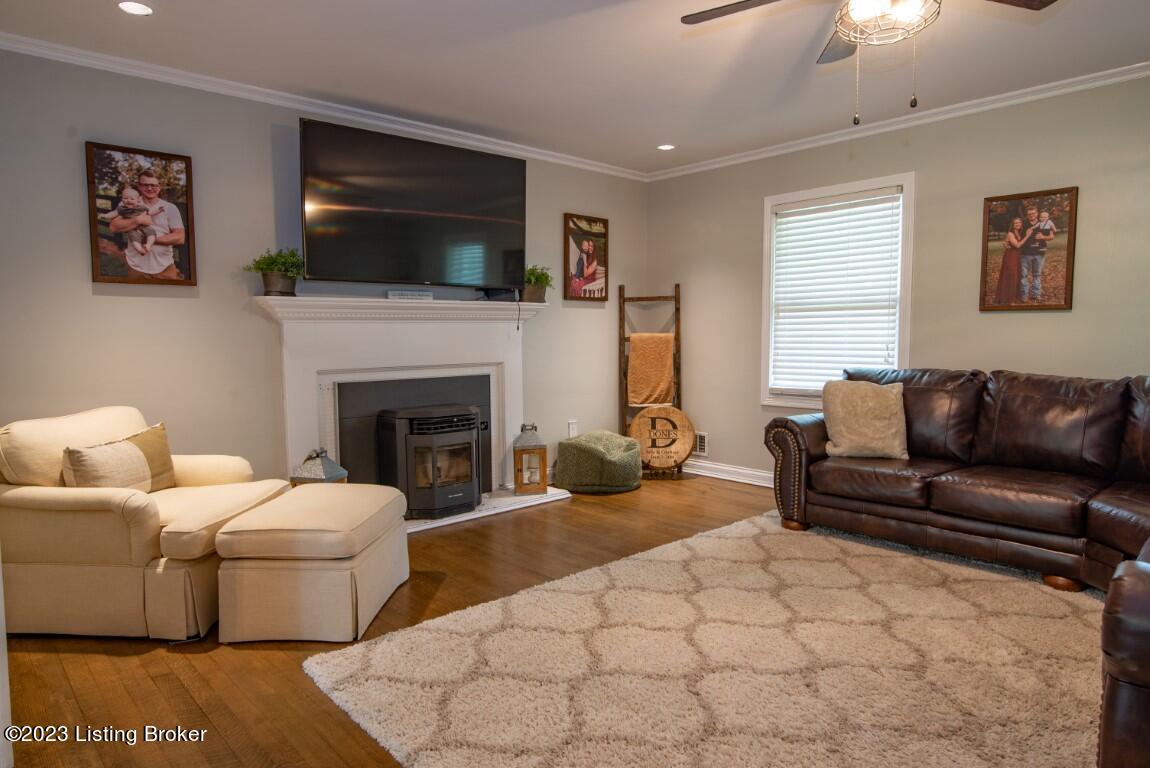 11365 Boston Road Boston, KY 40107 - Photo 15 of 93 family room 2