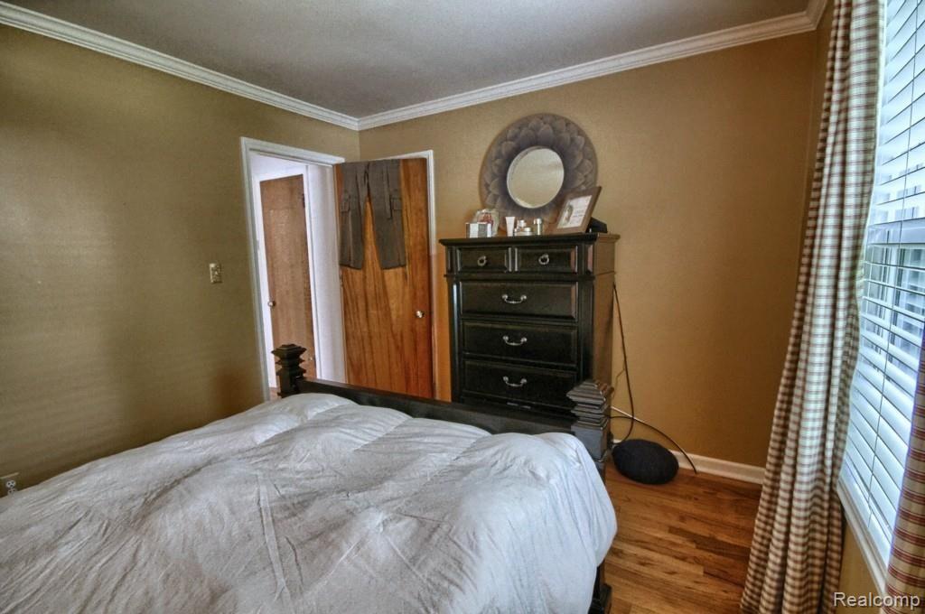 1739 Croft Road Birmingham, MI 48009 - Photo 20 of 20 Master_Bedroom_2nd_View.jpg