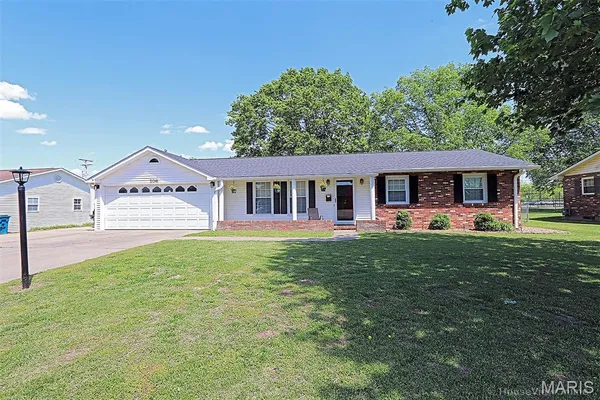 $249,000 | 306 Wheeler Drive, Scott City, MO 63780