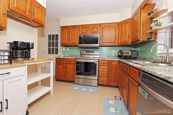 $249,000 | 306 Wheeler Drive, Scott City, MO 63780