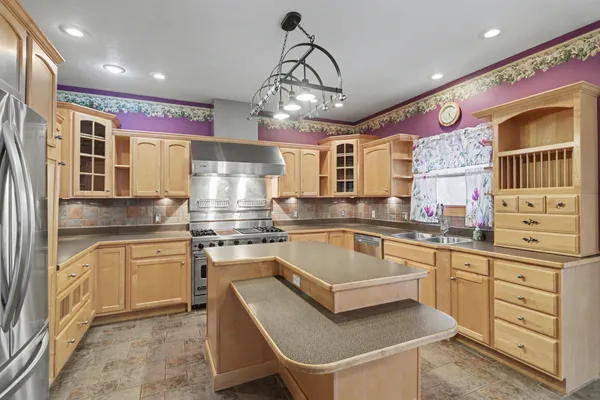 $500,000 | 16711 Stoney Creek Court, Augusta, MI 49012
