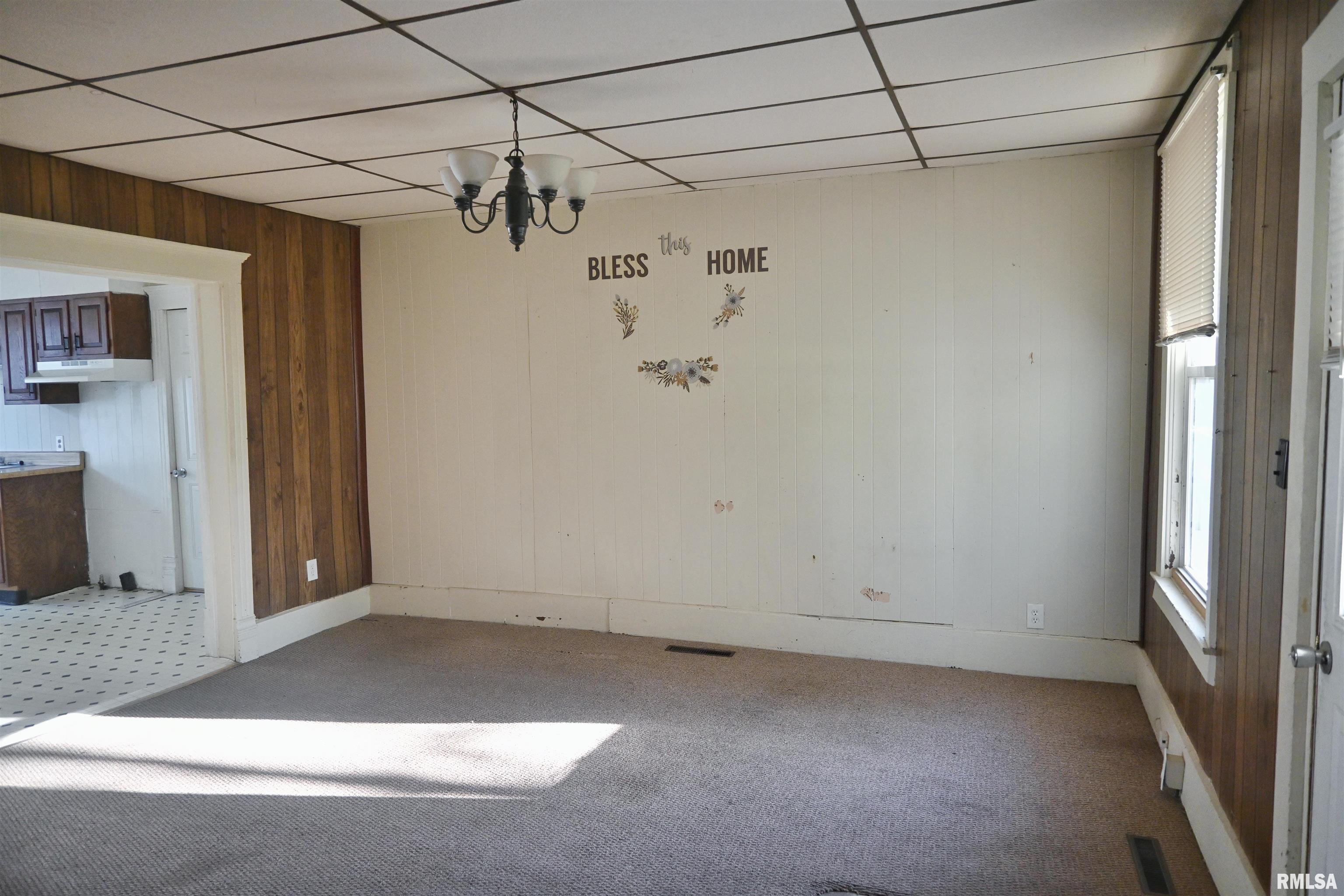 300 North Vermont Street Camp Point, IL 62320 - Photo 4 of 5 Gallery Image 4