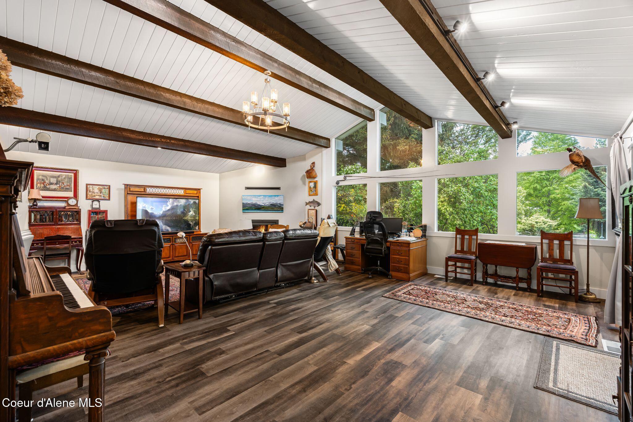 207 Birch Banks Road Sagle, ID 83860 - Photo 24 of 86 Living Area