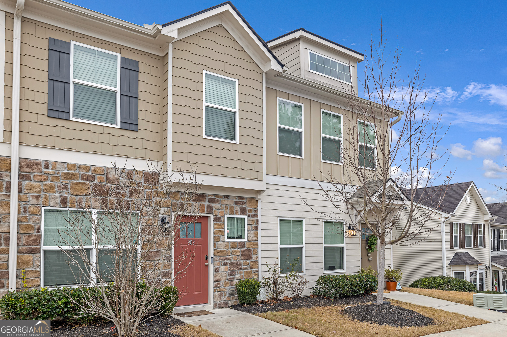 909 Ambient Way Atlanta, GA 30331 - Photo 2 of 31