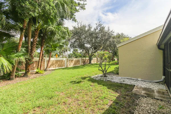 $317,900 | 1679 Southwest Crossing Circle, Palm City, FL 34990