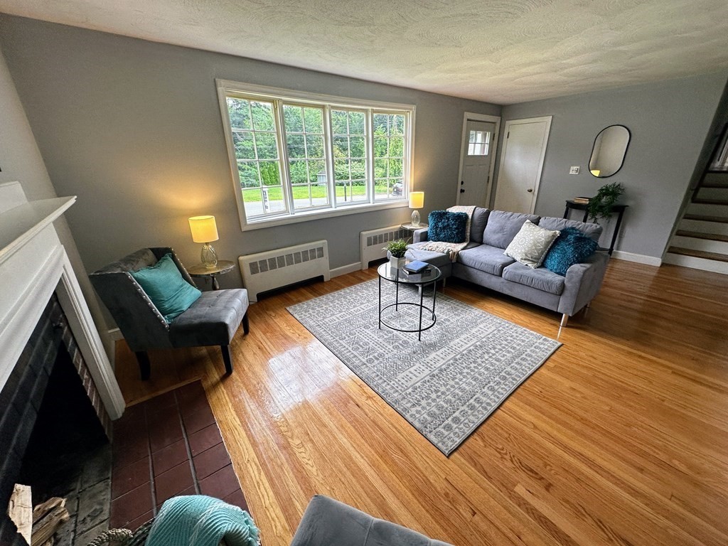 11 Ross Road Lexington, MA 02421 - Photo 2 of 12