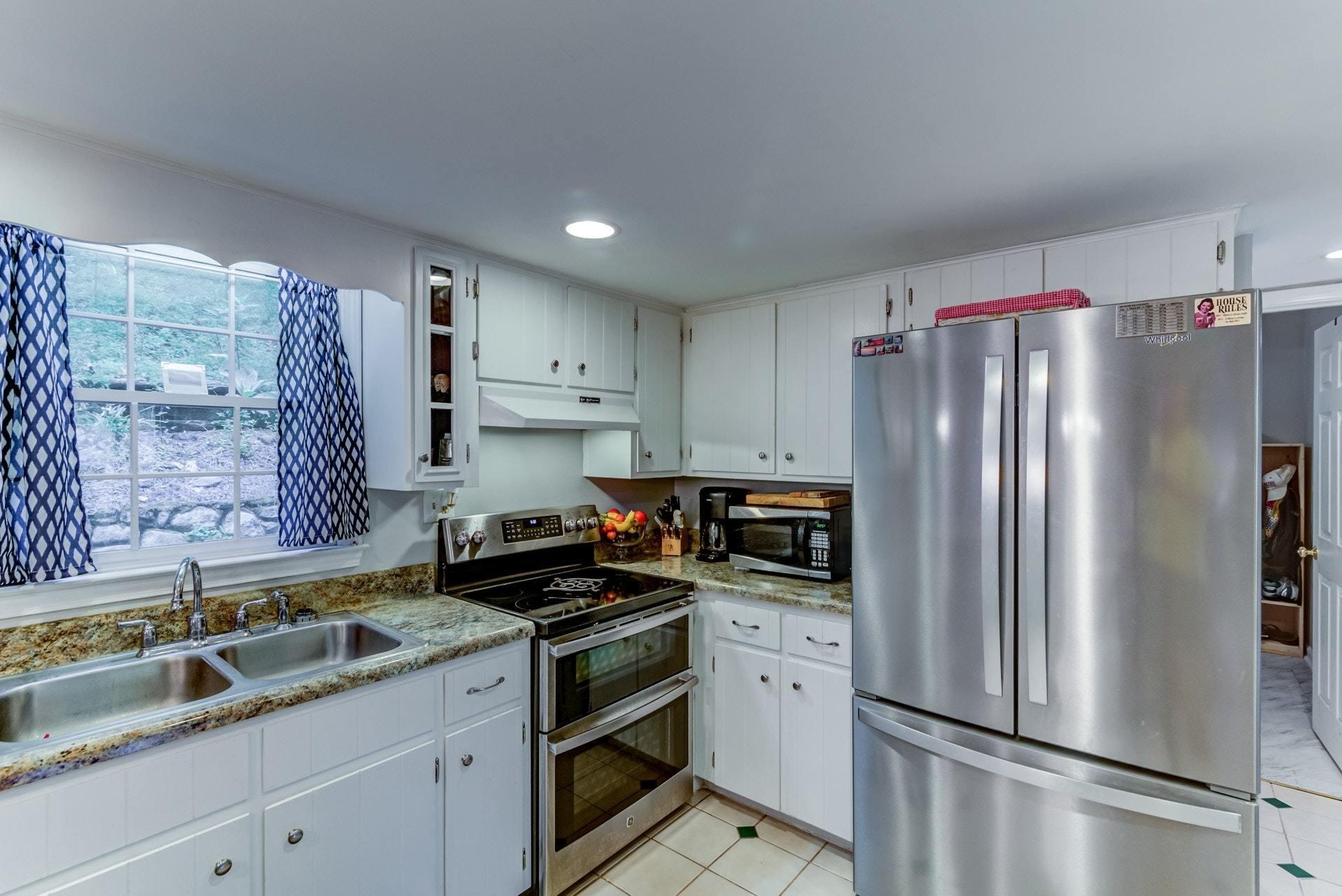 6053 Burnham Road Roanoke, VA 24018 - Photo 22 of 44 020-284671-20-6053 Burnham Dr-8-2_678872