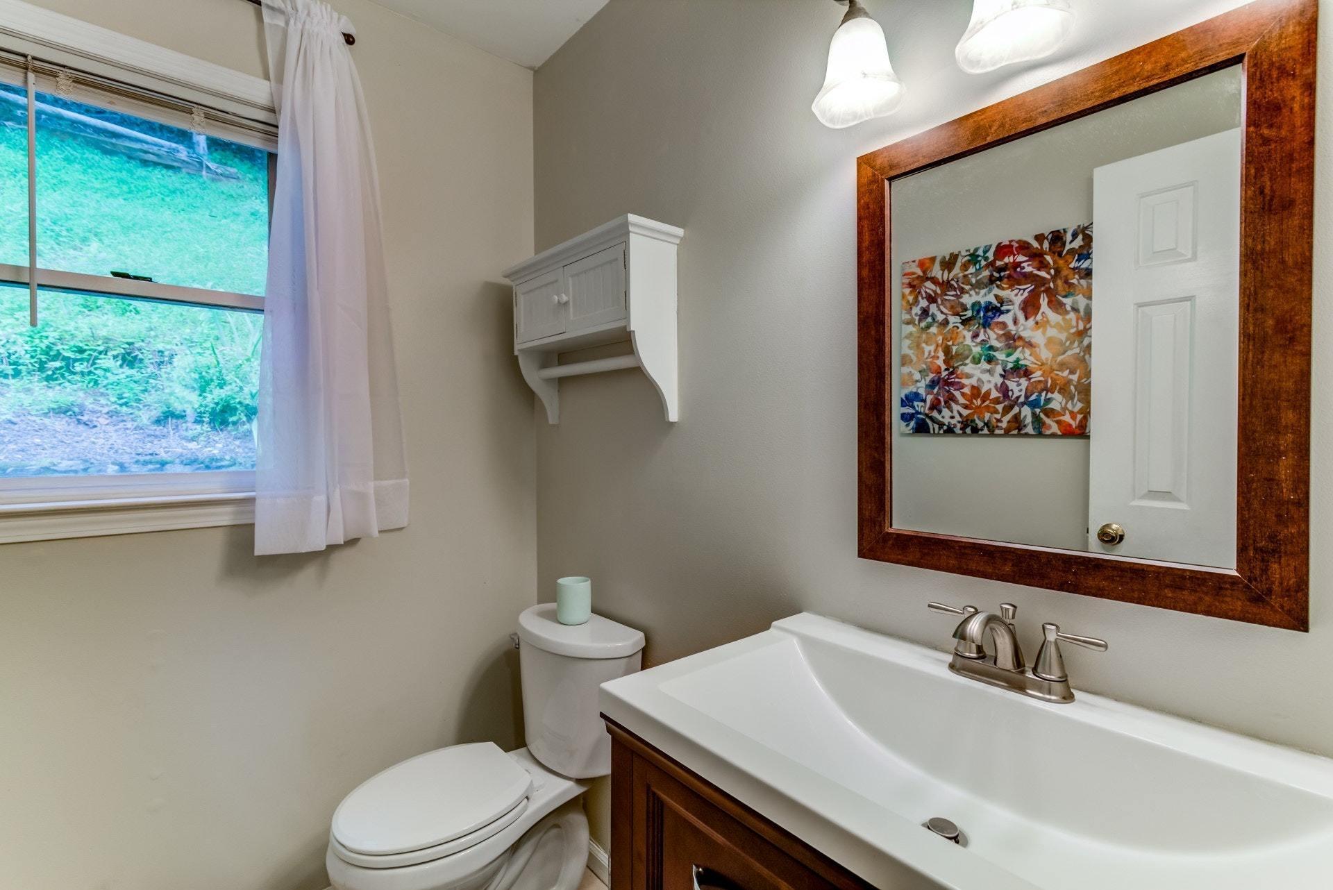 6053 Burnham Road Roanoke, VA 24018 - Photo 23 of 44 021-284671-21-6053 Burnham Dr-4-2_678872