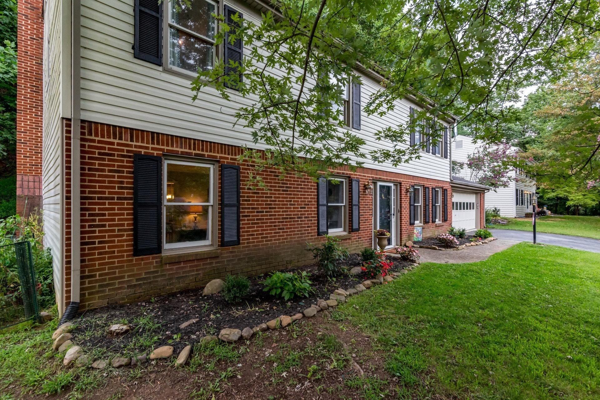 6053 Burnham Road Roanoke, VA 24018 - Photo 35 of 44 035-284671-35-6053 Burnham Dr-0116_67887