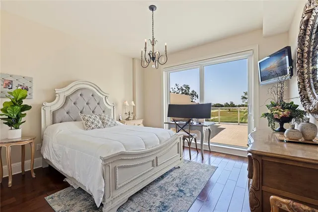 $1,895,000 | 85 Belleview Boulevard, Unit 204, Belleair, FL 33756