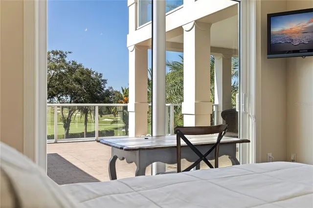 $1,895,000 | 85 Belleview Boulevard, Unit 204, Belleair, FL 33756