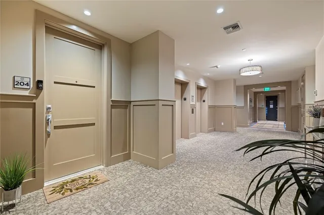 $1,895,000 | 85 Belleview Boulevard, Unit 204, Belleair, FL 33756