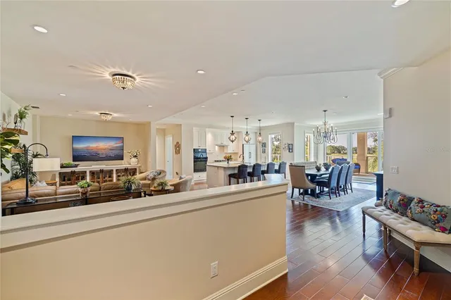 $1,895,000 | 85 Belleview Boulevard, Unit 204, Belleair, FL 33756