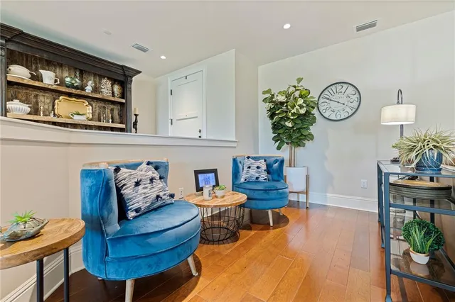 $1,895,000 | 85 Belleview Boulevard, Unit 204, Belleair, FL 33756