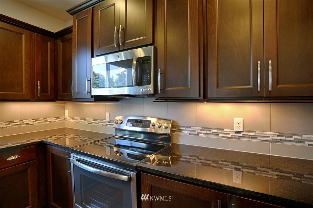 3618 198th Place Southeast Bothell, WA 98012 - Photo 13 of 25