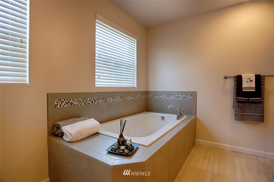 3618 198th Place Southeast Bothell, WA 98012 - Photo 16 of 25