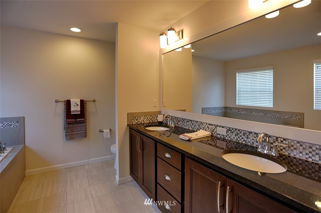 3618 198th Place Southeast Bothell, WA 98012 - Photo 17 of 25