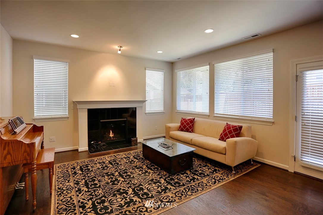 3618 198th Place Southeast Bothell, WA 98012 - Photo 8 of 25