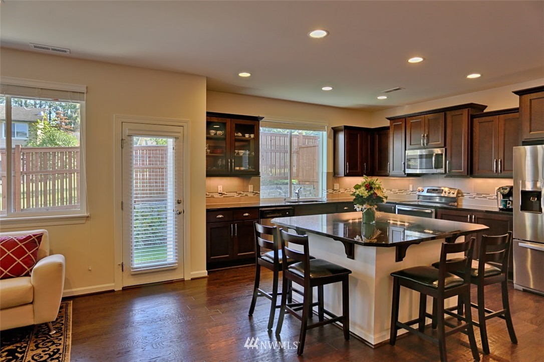3618 198th Place Southeast Bothell, WA 98012 - Photo 9 of 25