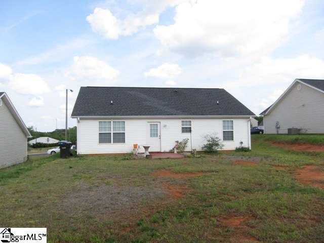209 Galena Lane Greer, SC 29651 - Photo 2 of 9 Gallery Image 2
