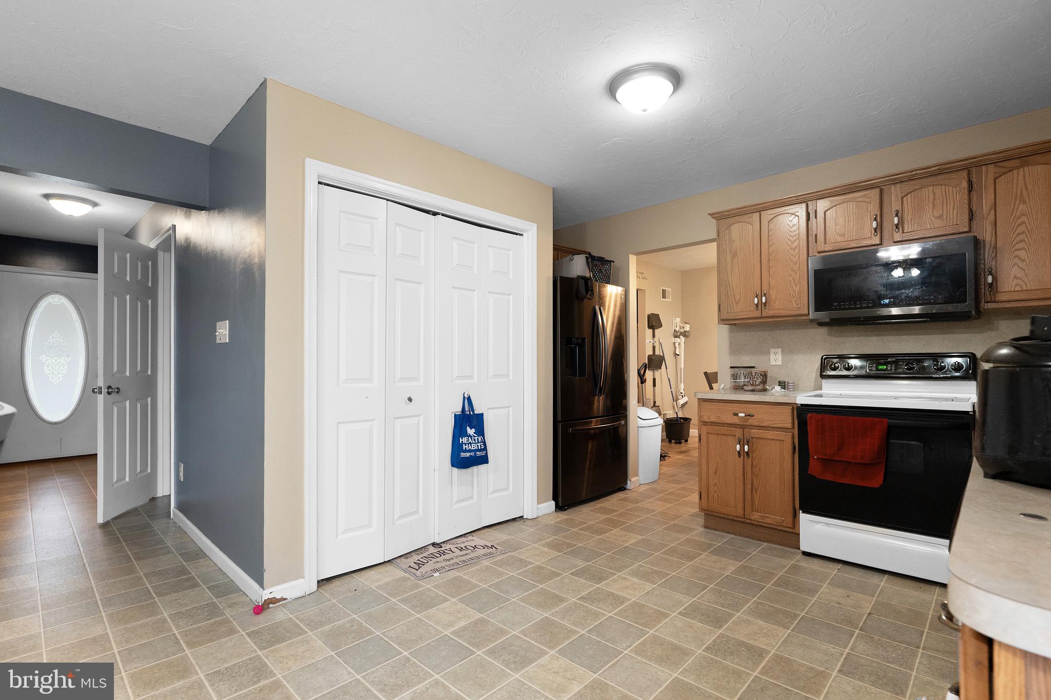 1751 Holly Lane Chambersburg, PA 17202 - Photo 7 of 27