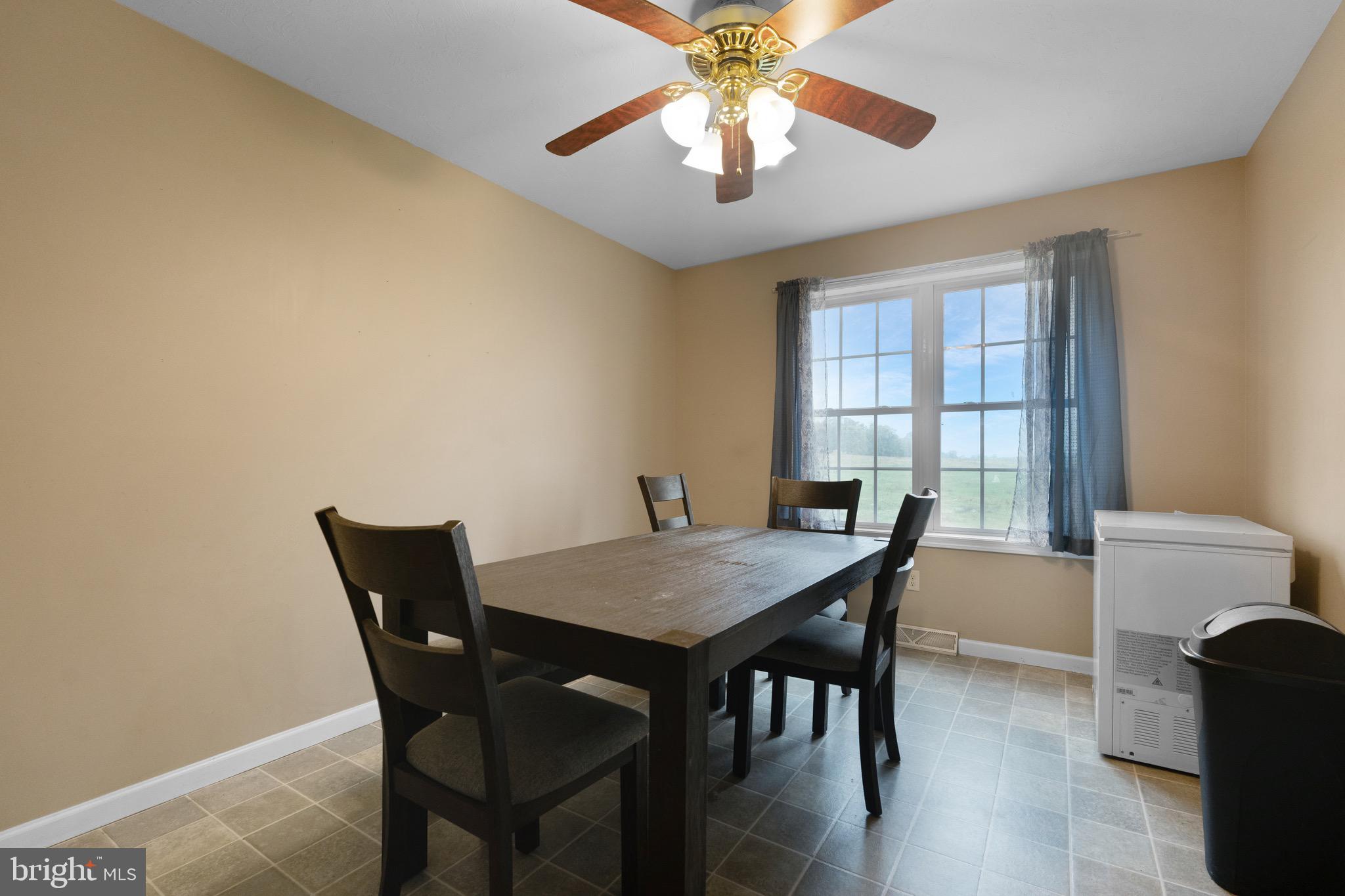 1751 Holly Lane Chambersburg, PA 17202 - Photo 10 of 27