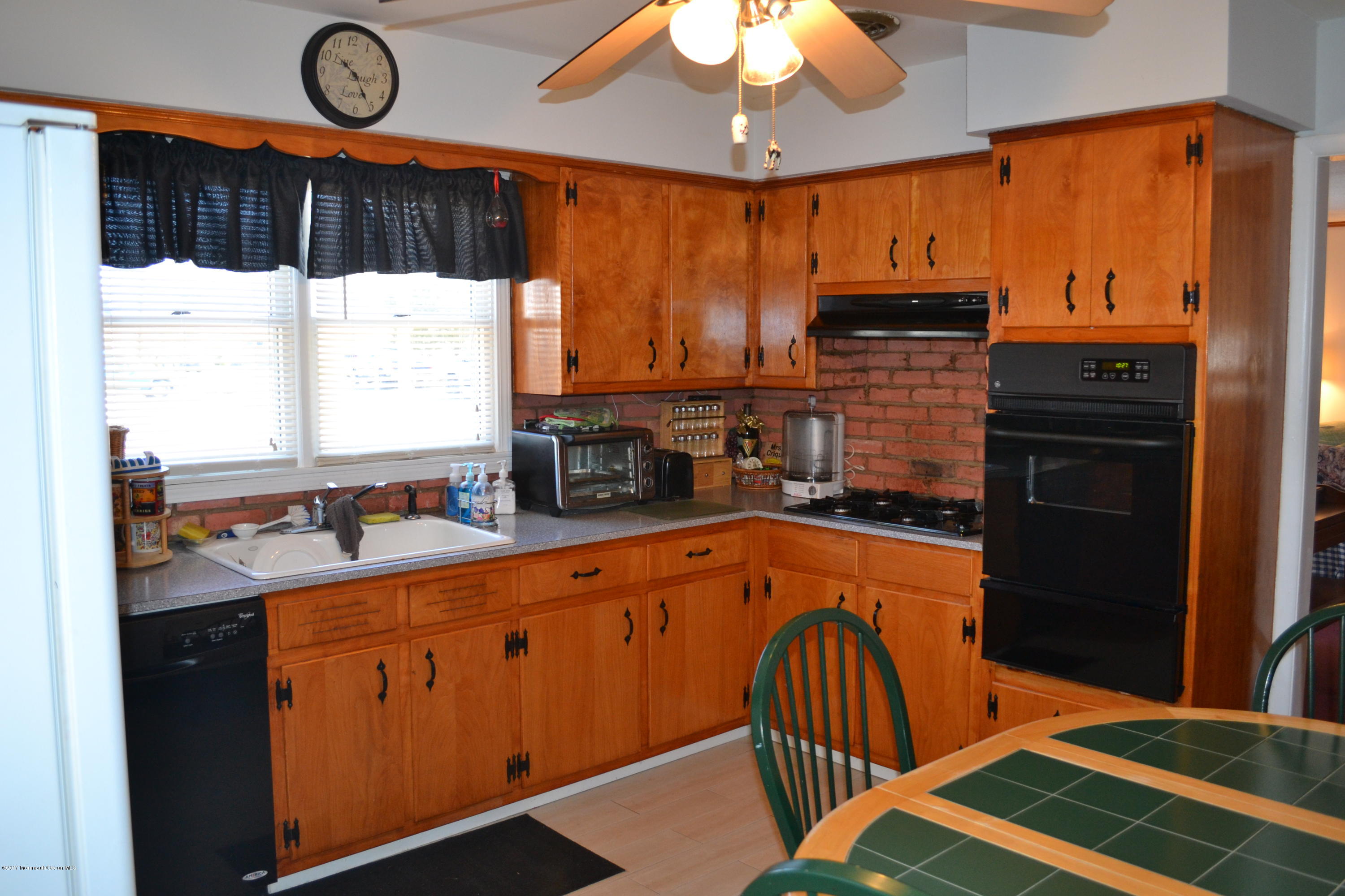 1022 Old Farm Road Point Pleasant, NJ 08742 - Photo 9 of 16 DSC_0464