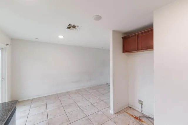 $329,000 | 522 Barbara Avenue, Sanger, CA 93657