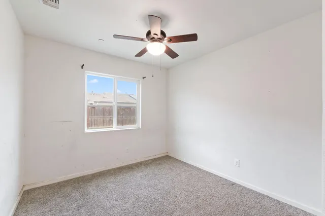 $329,000 | 522 Barbara Avenue, Sanger, CA 93657