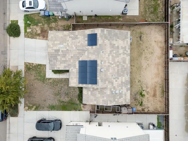 $329,000 | 522 Barbara Avenue, Sanger, CA 93657