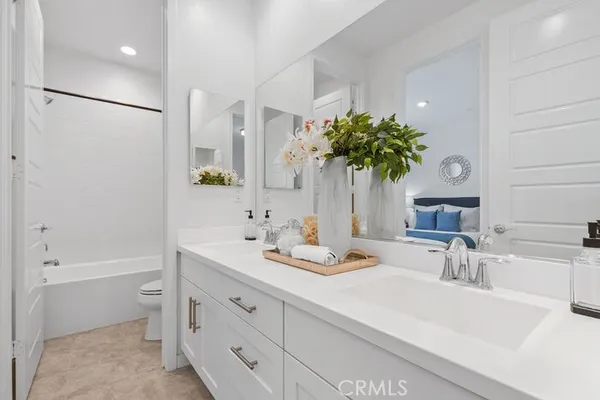 $1,370,000 | 15 Eclipse, Lake Forest, CA 92630