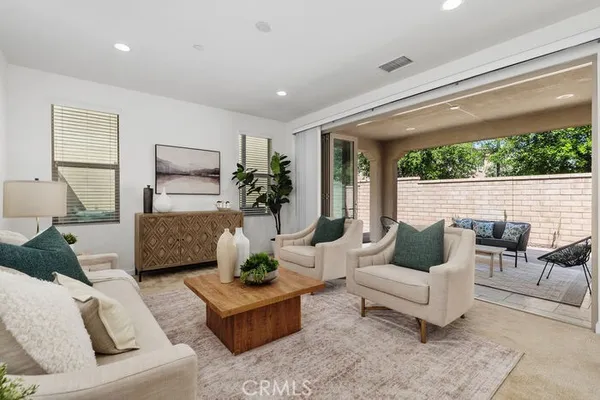 $1,370,000 | 15 Eclipse, Lake Forest, CA 92630