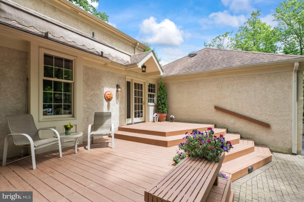 1044 Beaumont Road Berwyn, PA 19312 - Photo 17 of 36 Side entry & Deck
