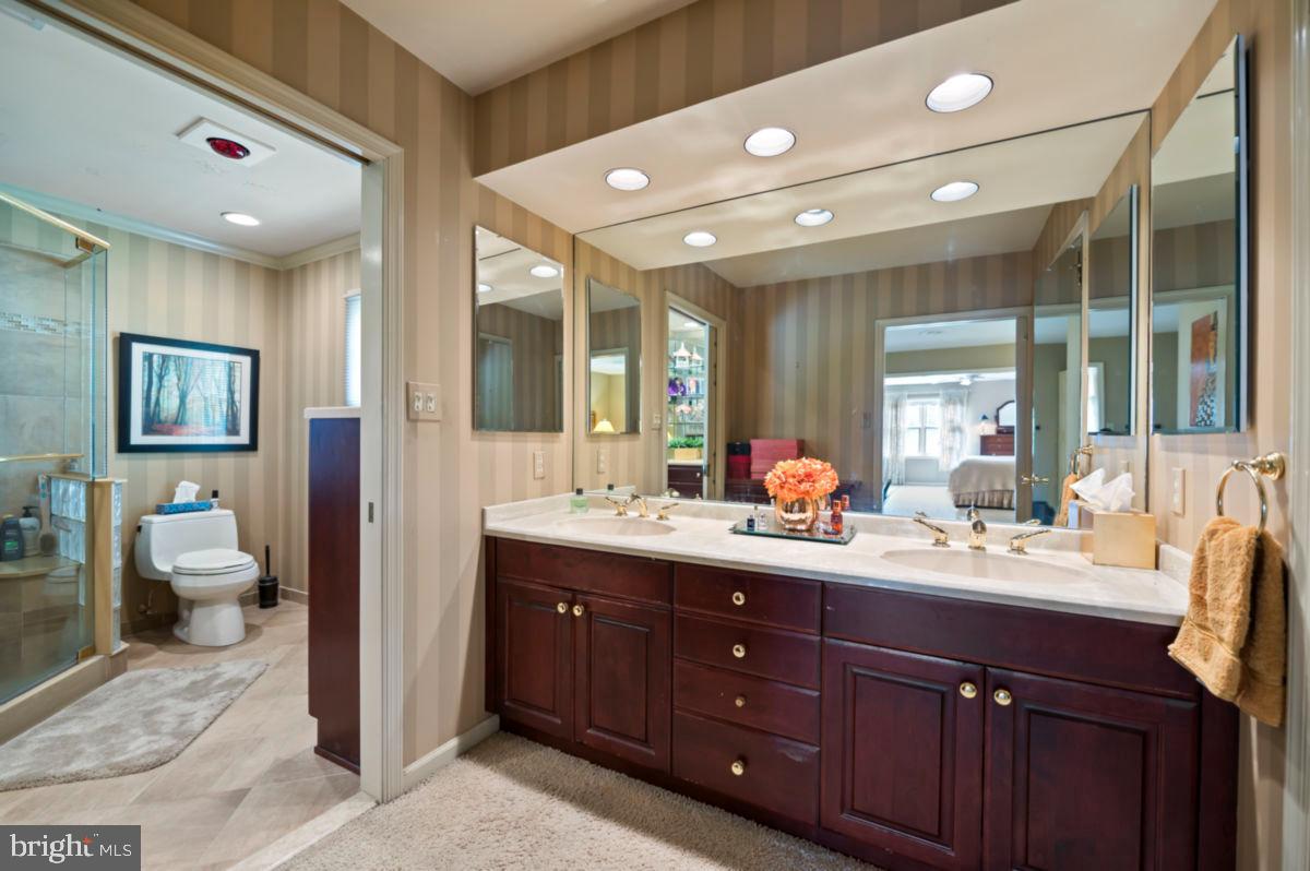 1044 Beaumont Road Berwyn, PA 19312 - Photo 23 of 36 Primary Bathroom
