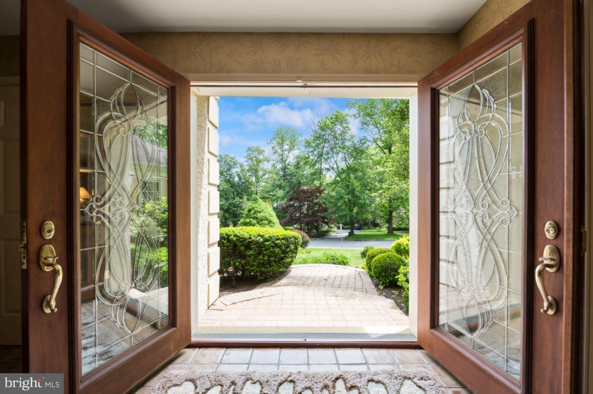 1044 Beaumont Road Berwyn, PA 19312 - Photo 3 of 36 Welcome!