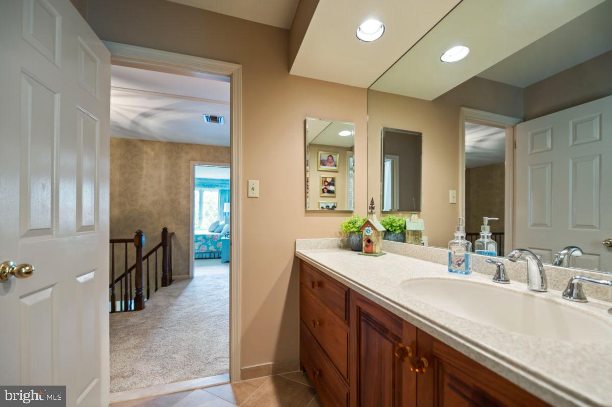 1044 Beaumont Road Berwyn, PA 19312 - Photo 31 of 36 Hall Bathroom