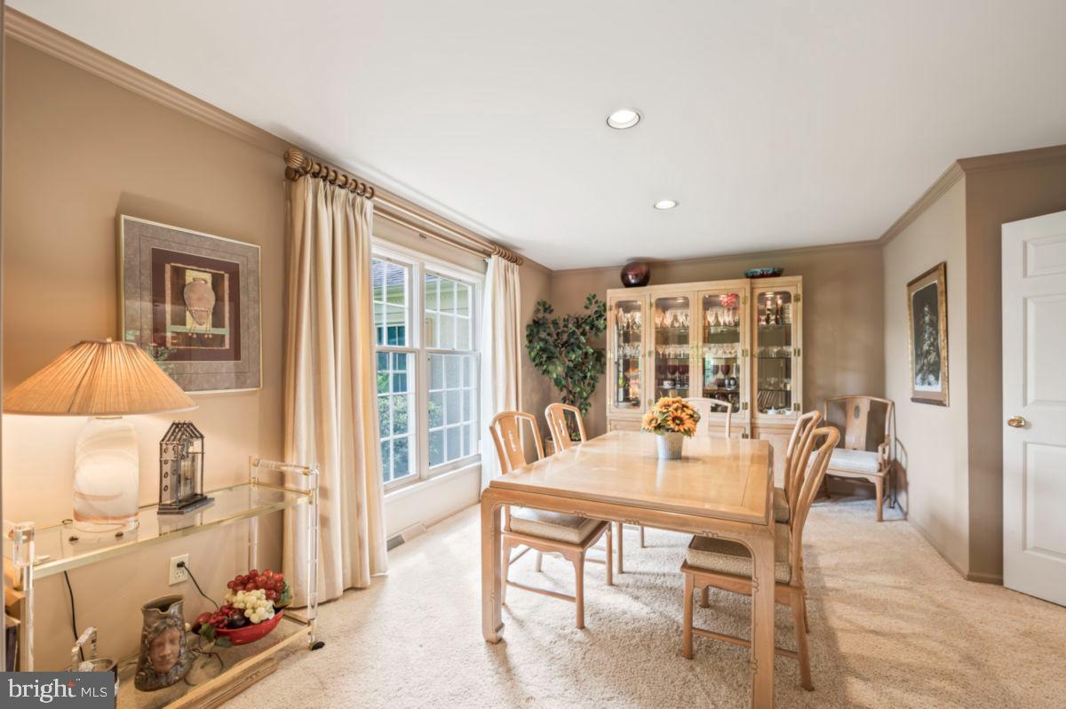 1044 Beaumont Road Berwyn, PA 19312 - Photo 8 of 36 Dining Room