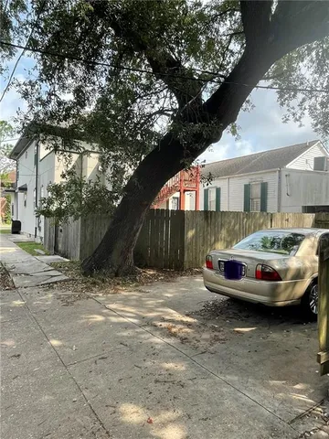 $1,995 | 440 South Clark Street, New Orleans, LA 70119