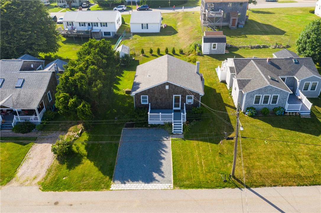 24 Teal Pond Road Narragansett, RI 02882 - Photo 4 of 43 Gallery Image 4