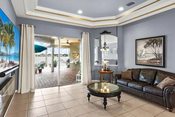 $675,000 | 7020 74th St Circle East, Bradenton, FL 34203