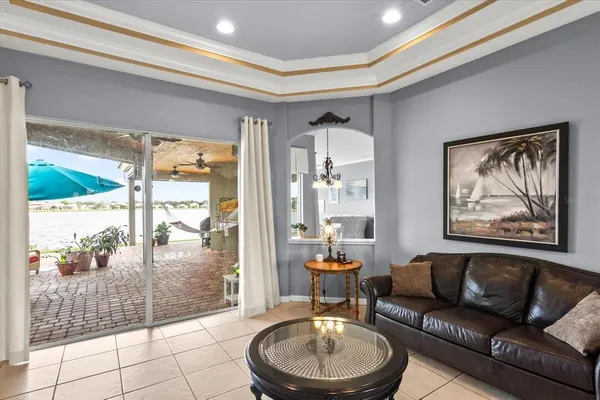 $675,000 | 7020 74th St Circle East, Bradenton, FL 34203