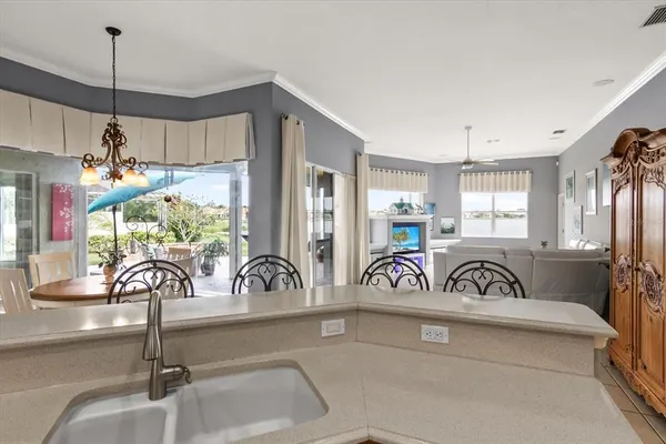 $675,000 | 7020 74th St Circle East, Bradenton, FL 34203