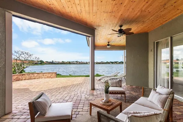 $675,000 | 7020 74th St Circle East, Bradenton, FL 34203