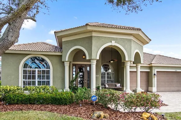 $675,000 | 7020 74th St Circle East, Bradenton, FL 34203