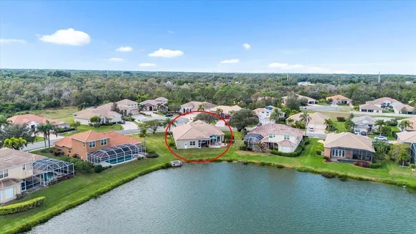 $675,000 | 7020 74th St Circle East, Bradenton, FL 34203