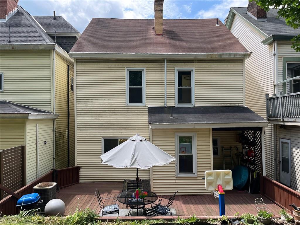 33 5th Street Pittsburgh, PA 15215 - Photo 24 of 32 a front view of a house with a yard