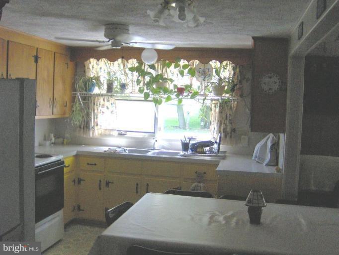 11620 Bemisderfer Road Greencastle, PA 17225 - Photo 8 of 8 Kitchen #2
