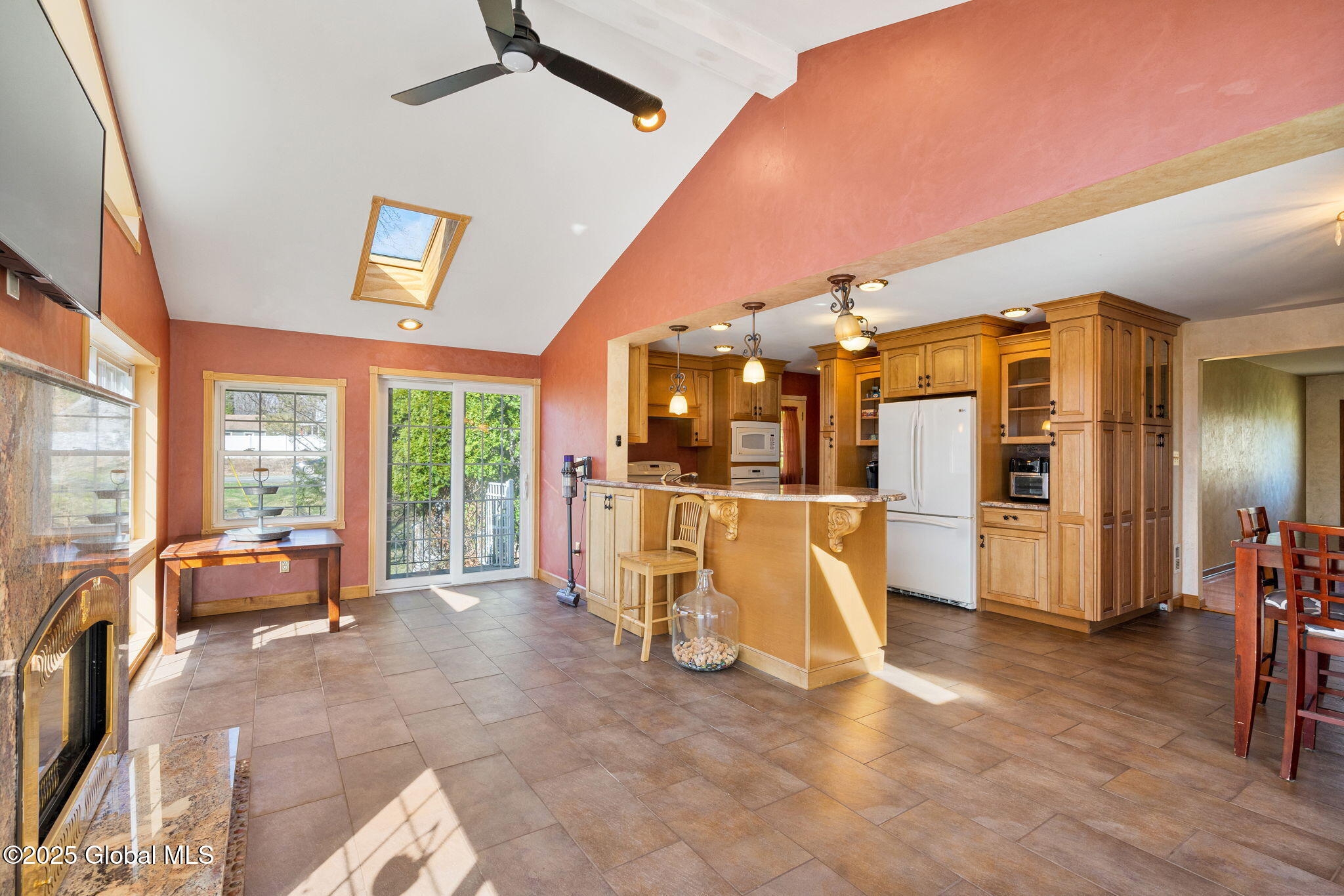 532 Boght Road Colonie, NY 12047 - Photo 5 of 53 14-web-or-mls-532-boght-rd